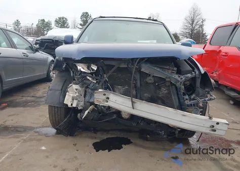 2005 Toyota Highlander V6 z USA, uszkodzony, nr VIN JTEGP21A250052701